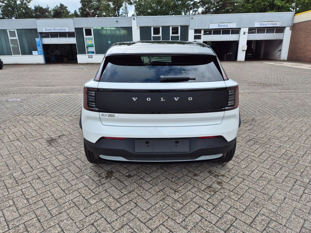 Volvo EX30 2025