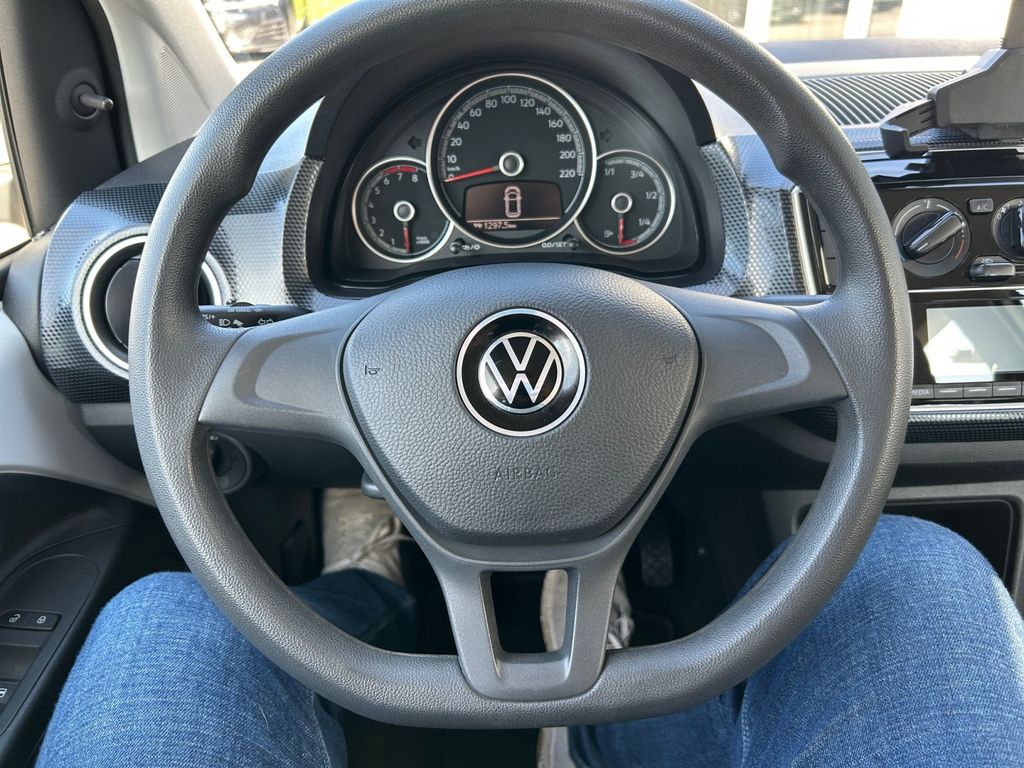Volkswagen up! 2020