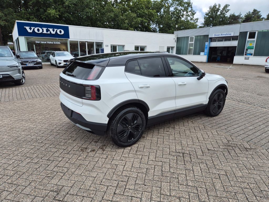 Volvo EX30 2025