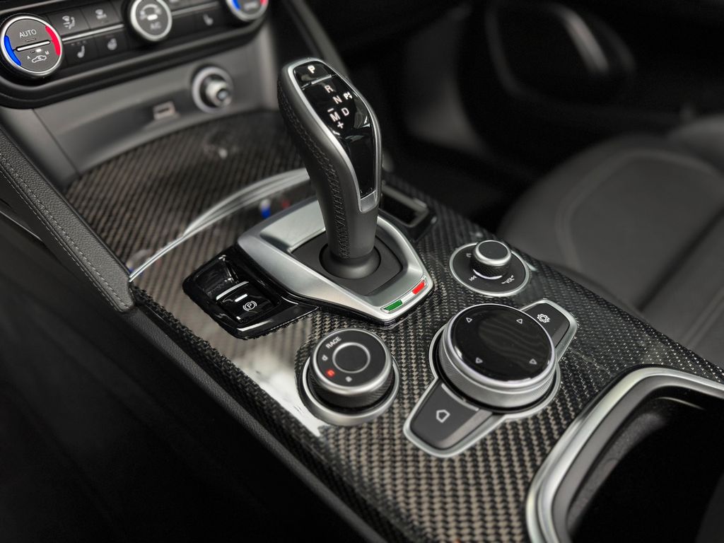 Alfa Romeo Stelvio 2022