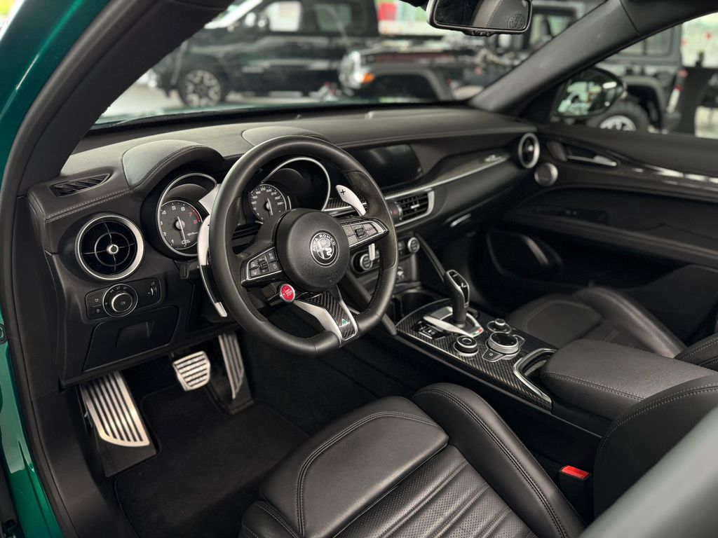 Alfa Romeo Stelvio 2022