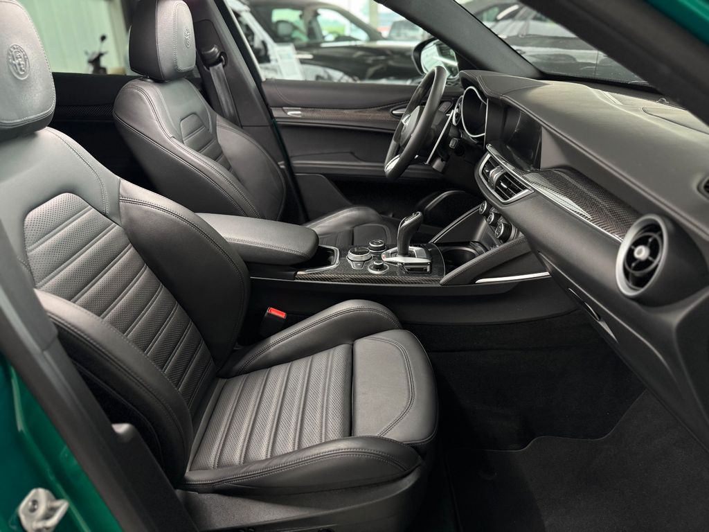 Alfa Romeo Stelvio 2022