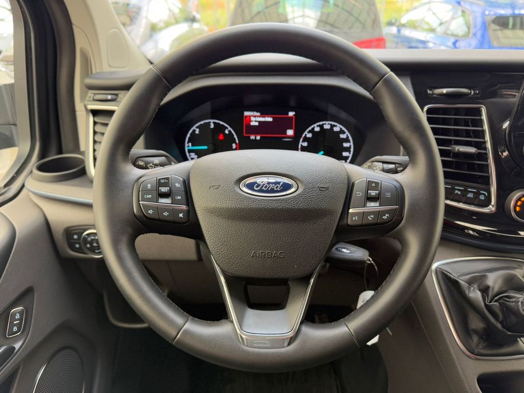 Ford Tourneo Custom 2022