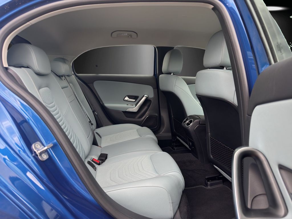 Mercedes-Benz A 180 2023