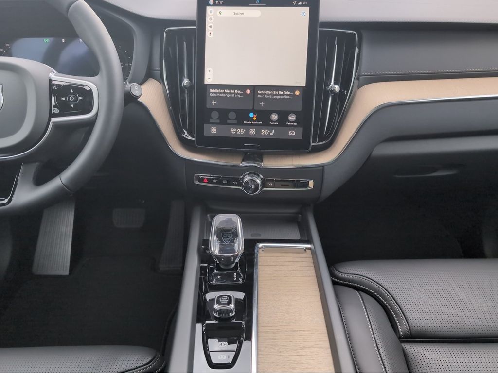 Volvo XC60 2025