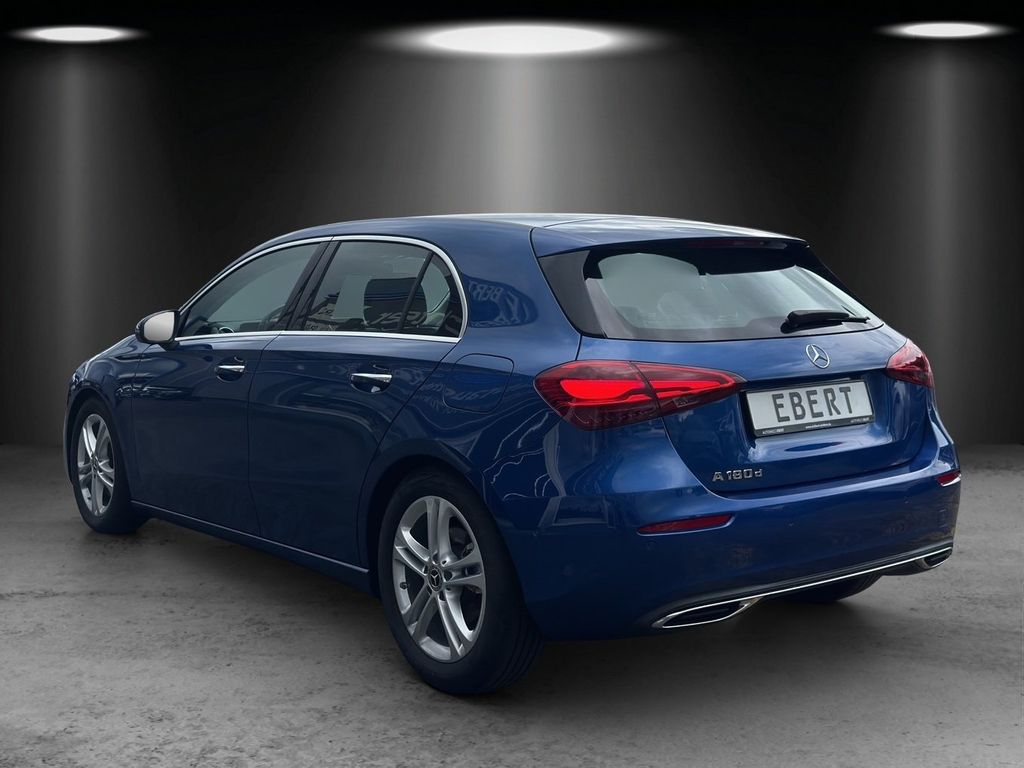 Mercedes-Benz A 180 2023