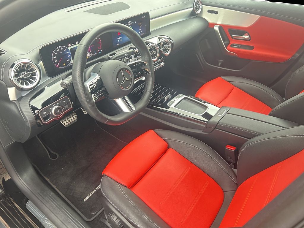 Mercedes-Benz CLA 200 2024