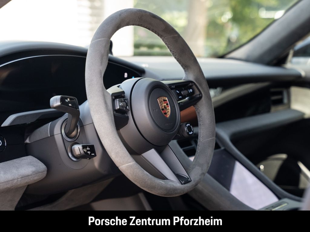 Porsche Taycan 2023