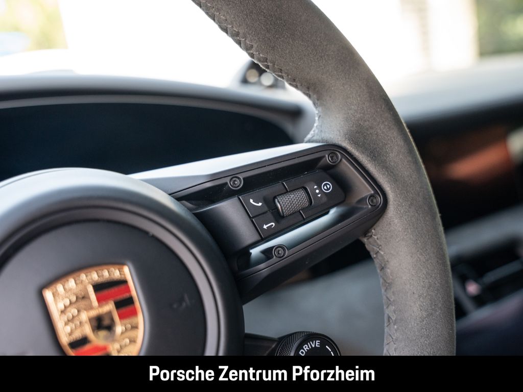 Porsche Taycan 2023