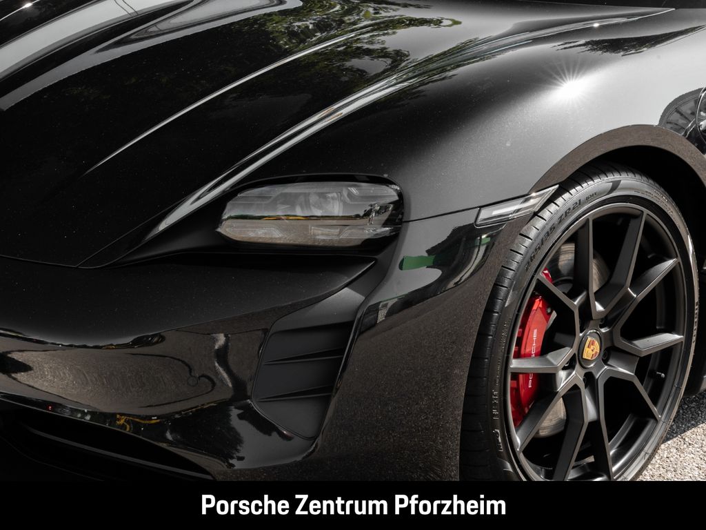 Porsche Taycan 2023