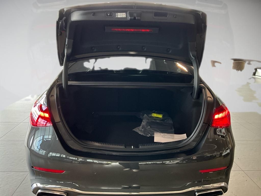 Mercedes-Benz C 220 2025