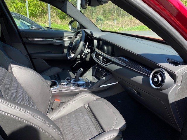 Alfa Romeo Stelvio 2023