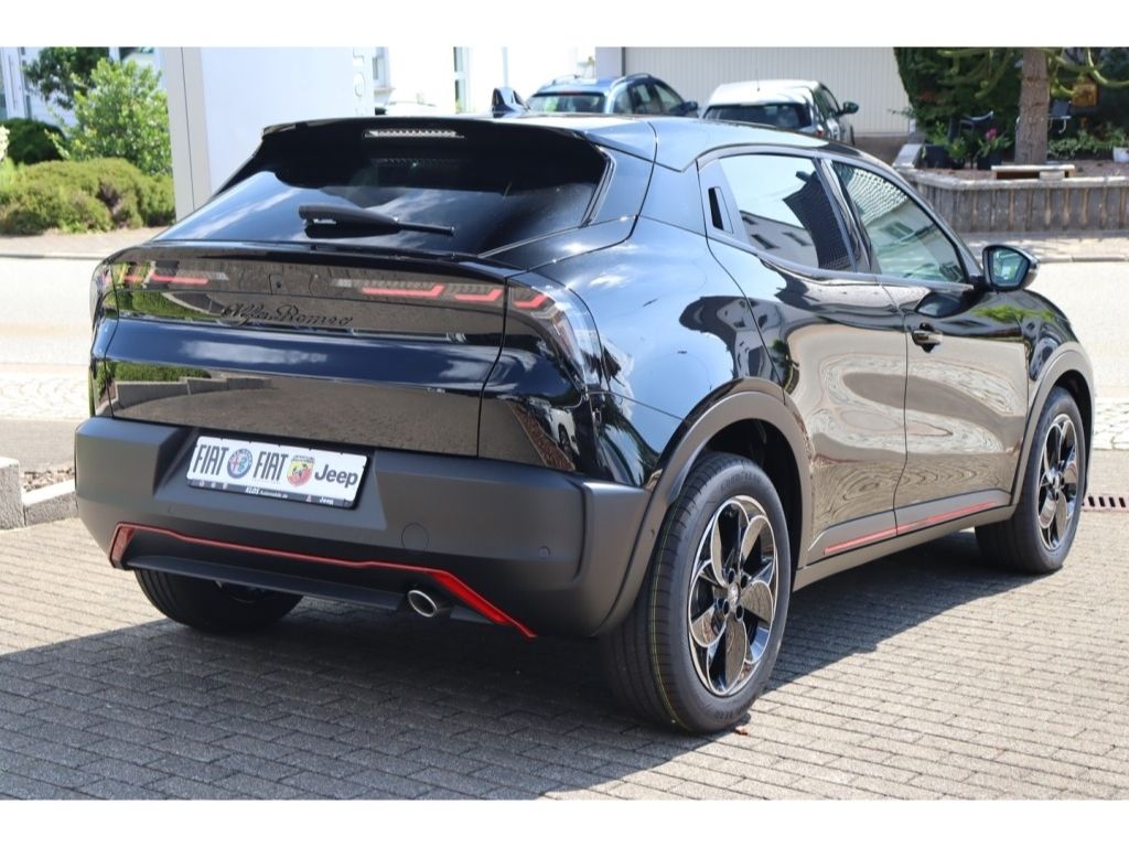 Alfa Romeo Junior 2025