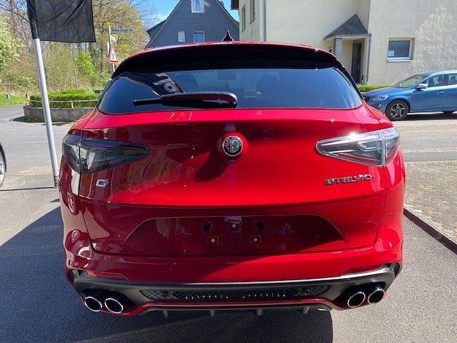 Alfa Romeo Stelvio 2023