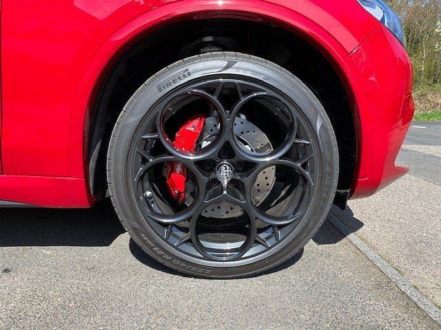 Alfa Romeo Stelvio 2023