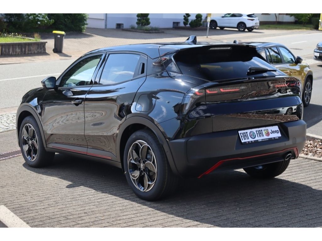 Alfa Romeo Junior 2025