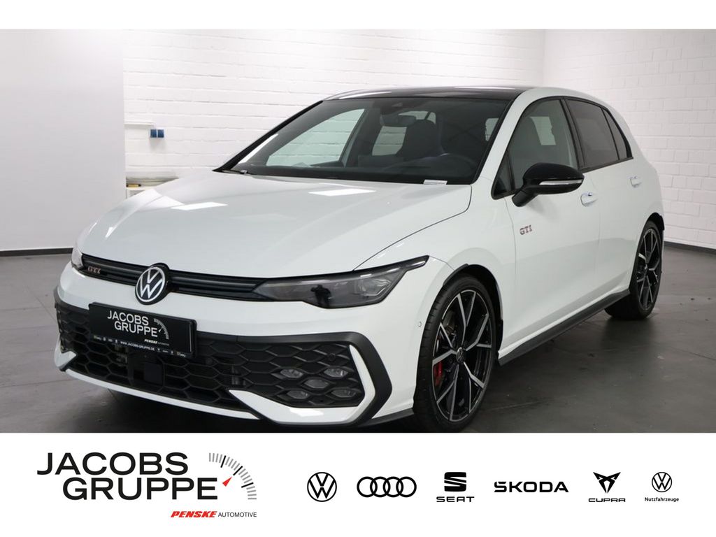 Volkswagen Golf 2025