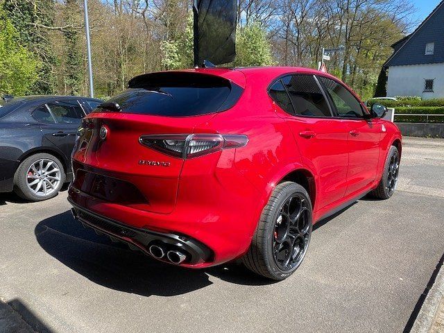 Alfa Romeo Stelvio 2023