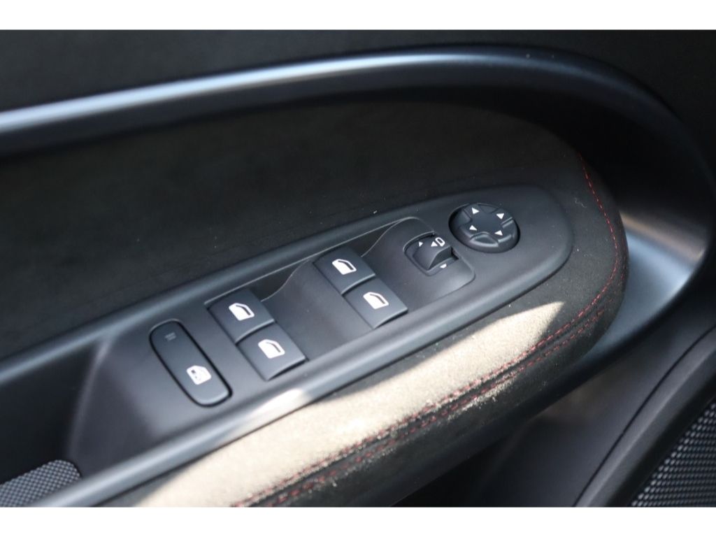 Alfa Romeo Junior 2025