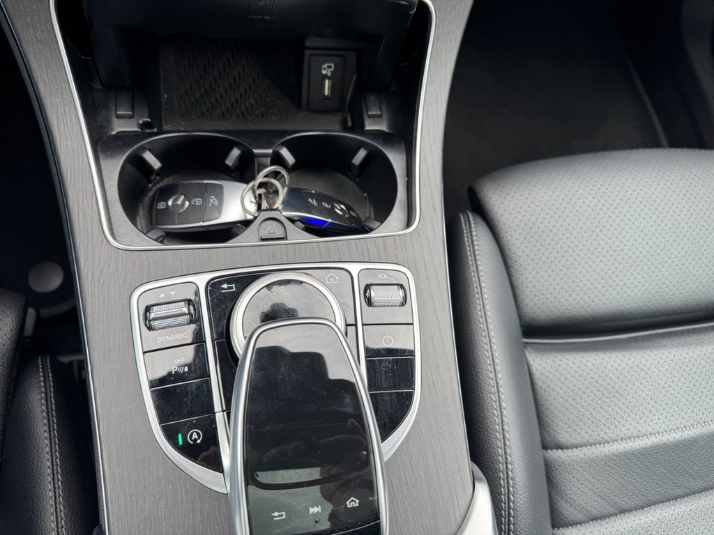 Mercedes-Benz C 300 2021