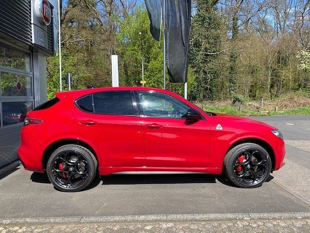 Alfa Romeo Stelvio 2023