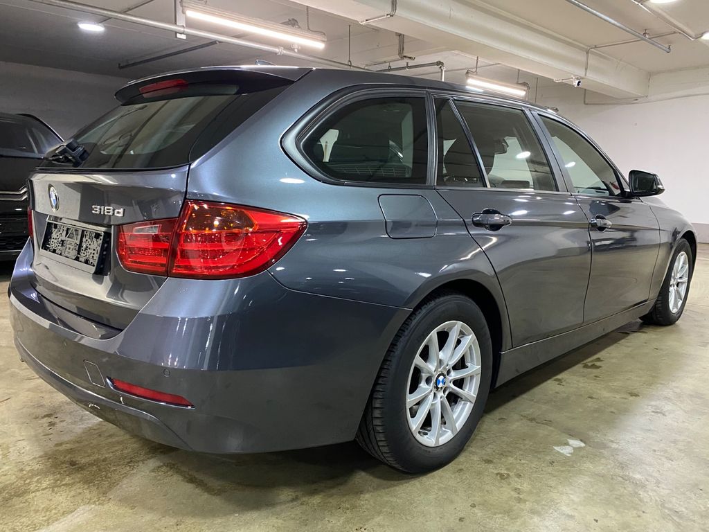 BMW 318 2014
