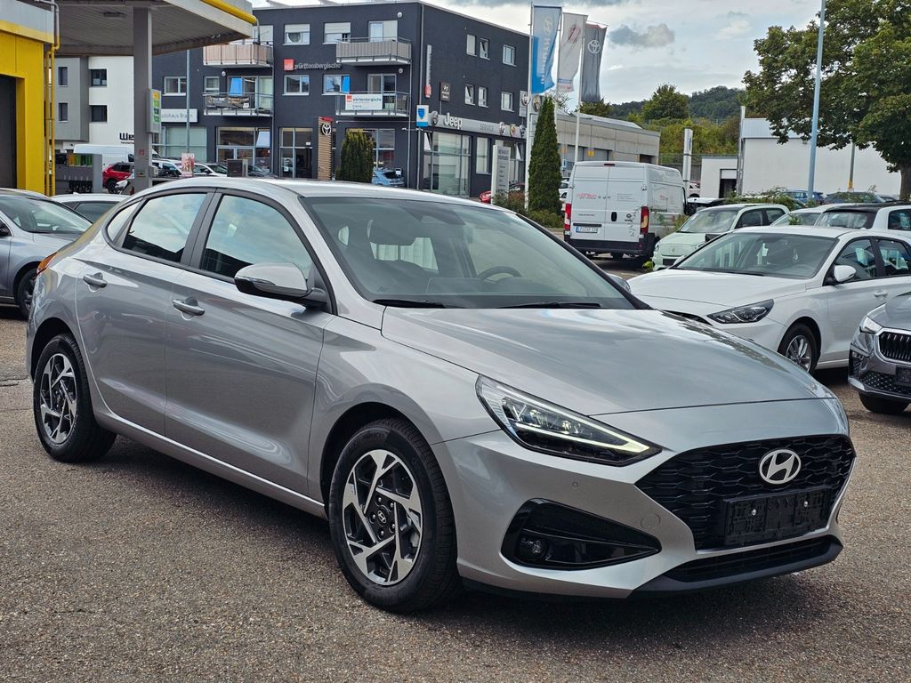 Hyundai i30 2025