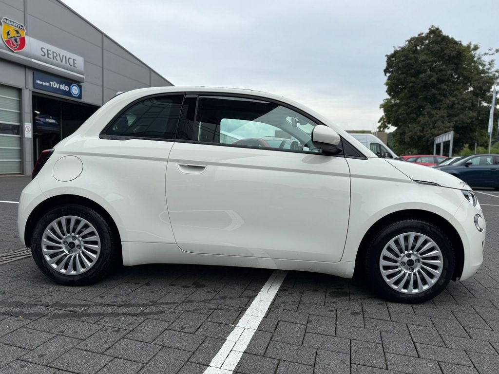 Fiat 500e 2023