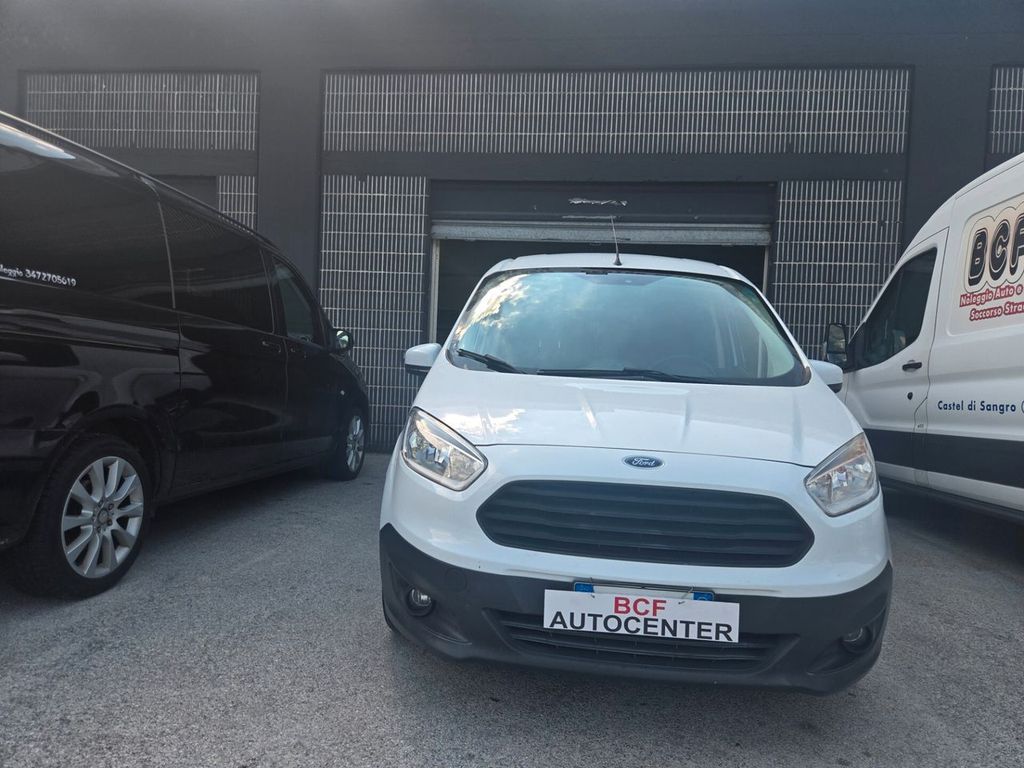 Ford Transit Courier 2017