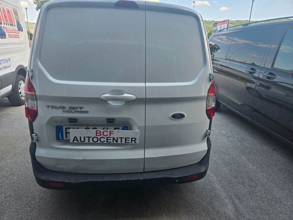 Ford Transit Courier 2017