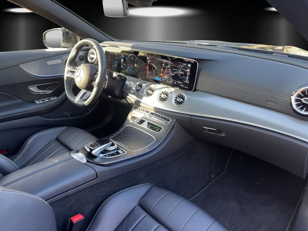 Mercedes-Benz E 300 2022