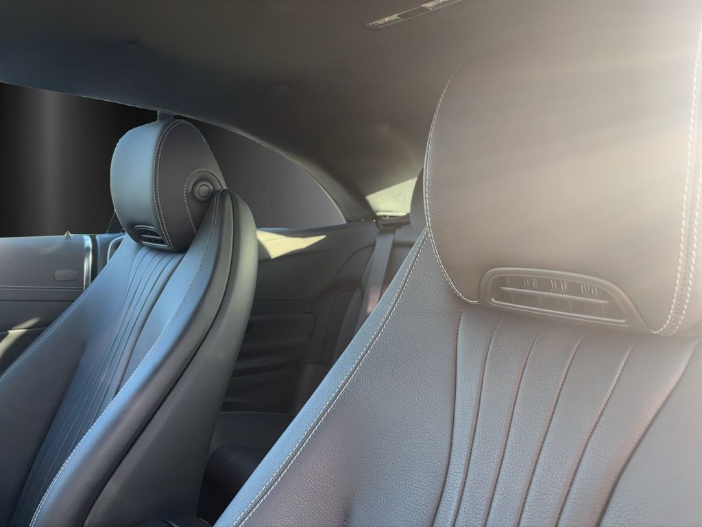 Mercedes-Benz E 300 2022