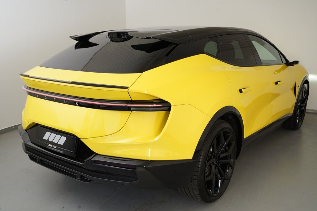 Lotus Eletre 2025