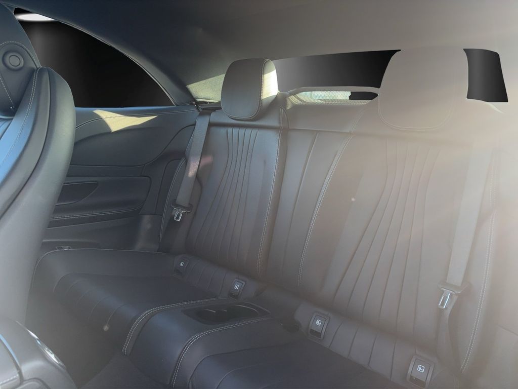 Mercedes-Benz E 300 2022