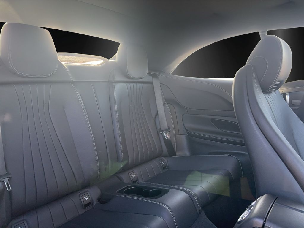 Mercedes-Benz E 300 2022