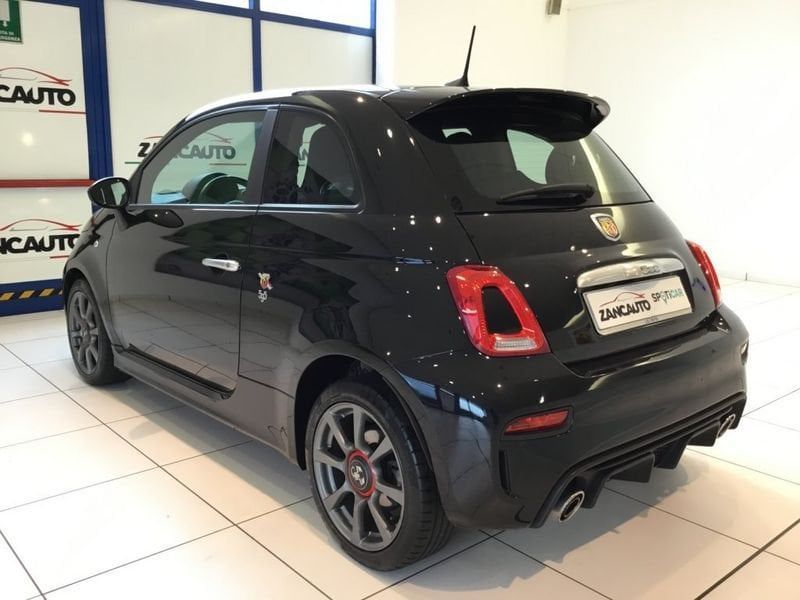 Abarth 595 2021