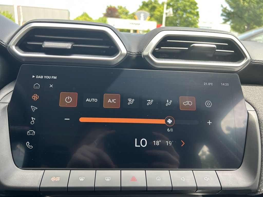 MG ZS 2025
