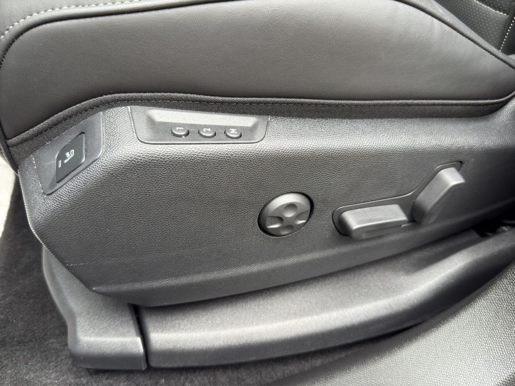 DS Automobiles DS7 (Crossback) 2024