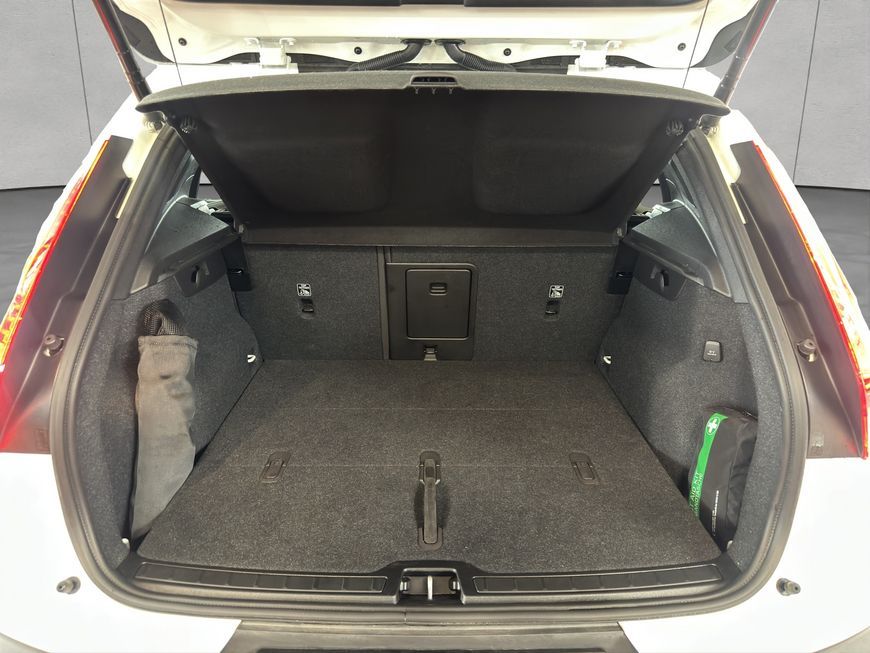 Volvo XC40 2024