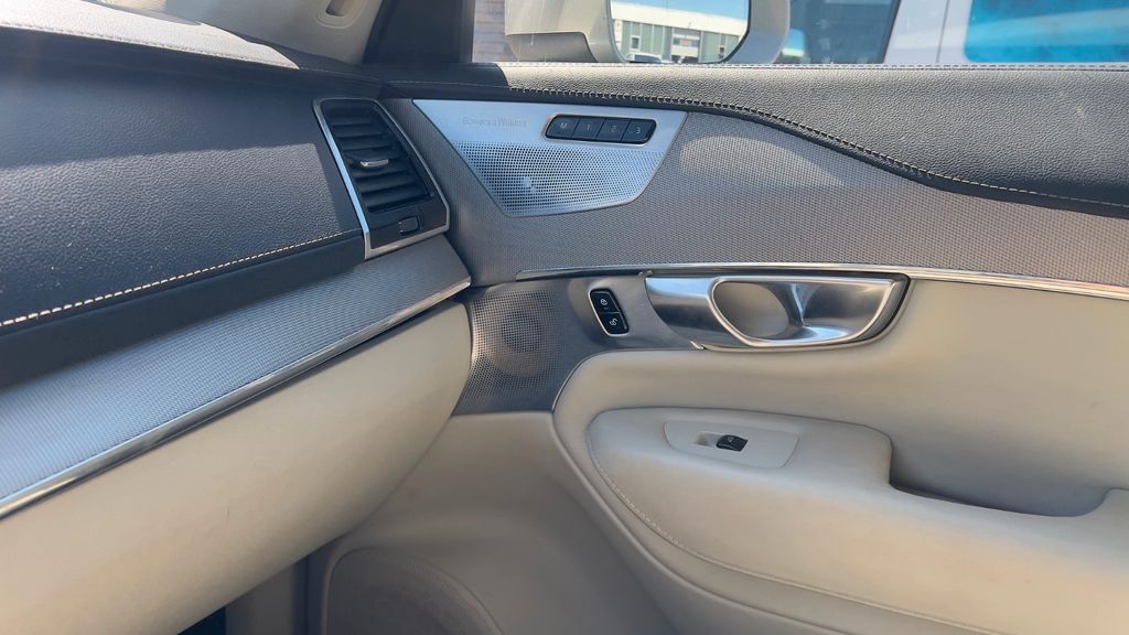 Volvo XC90 2017