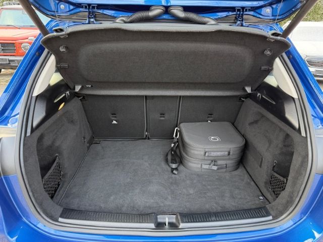 Mercedes-Benz B 250 2023