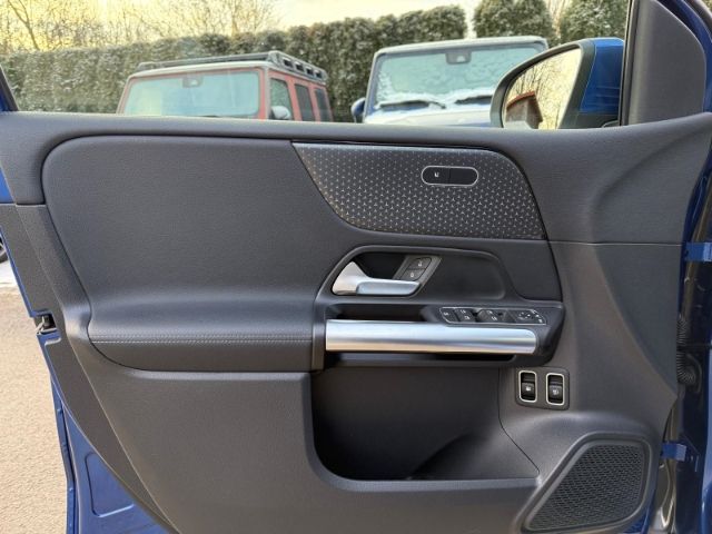 Mercedes-Benz B 250 2023