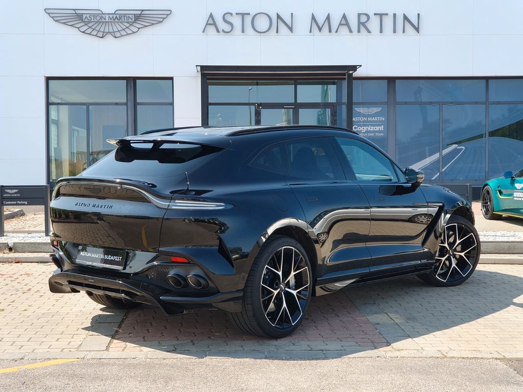 Aston Martin DBX 2024