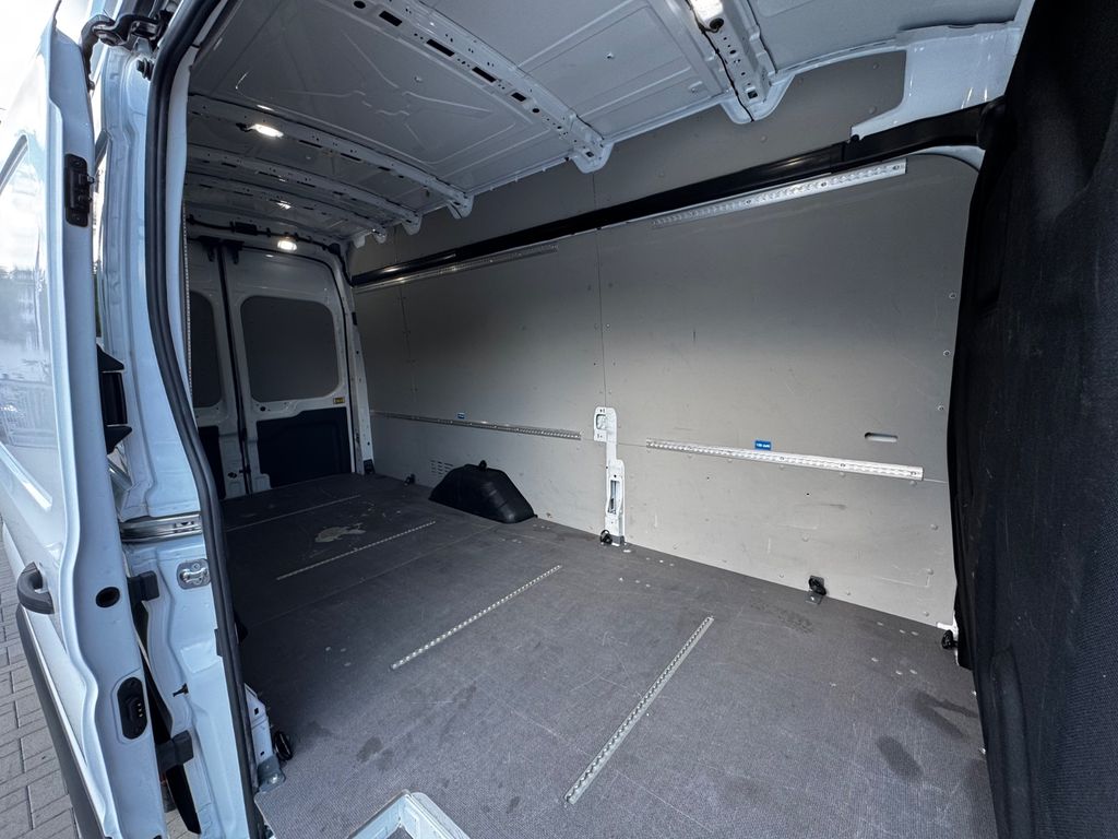 Ford Transit 2021