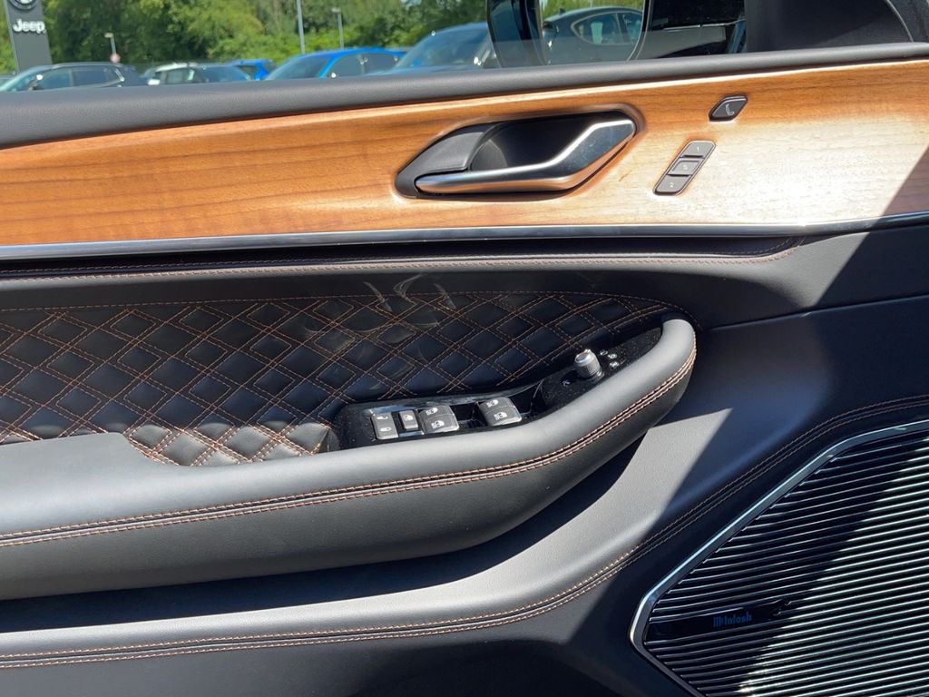 Jeep Grand Cherokee 2025