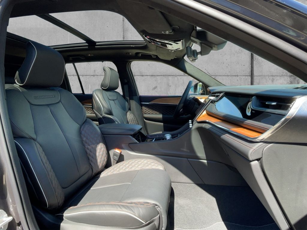 Jeep Grand Cherokee 2025