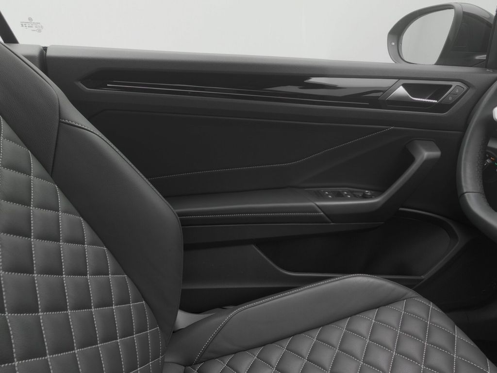 Volkswagen T-Roc 2024