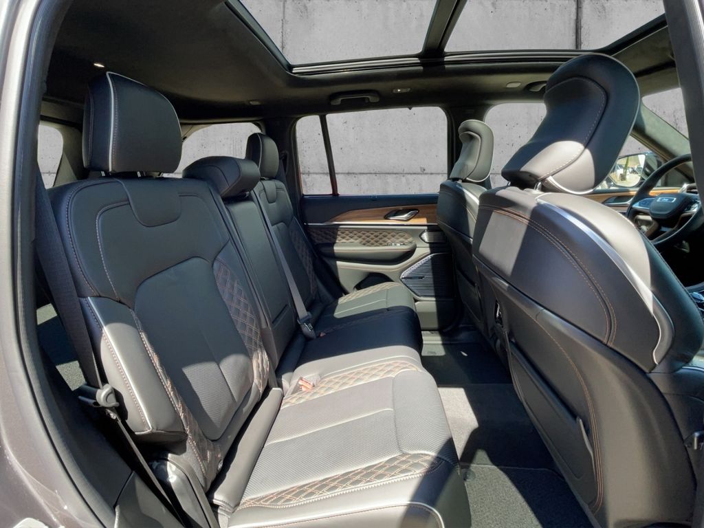 Jeep Grand Cherokee 2025