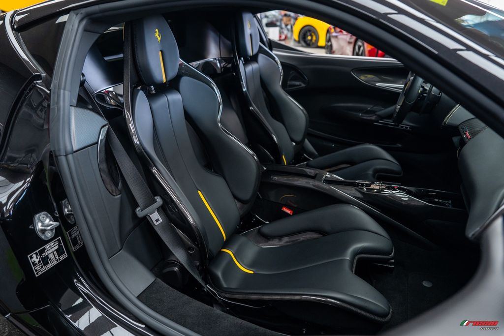 Ferrari SF90 2021