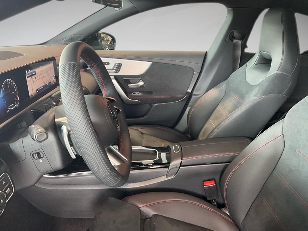 Mercedes-Benz CLA 250 2025